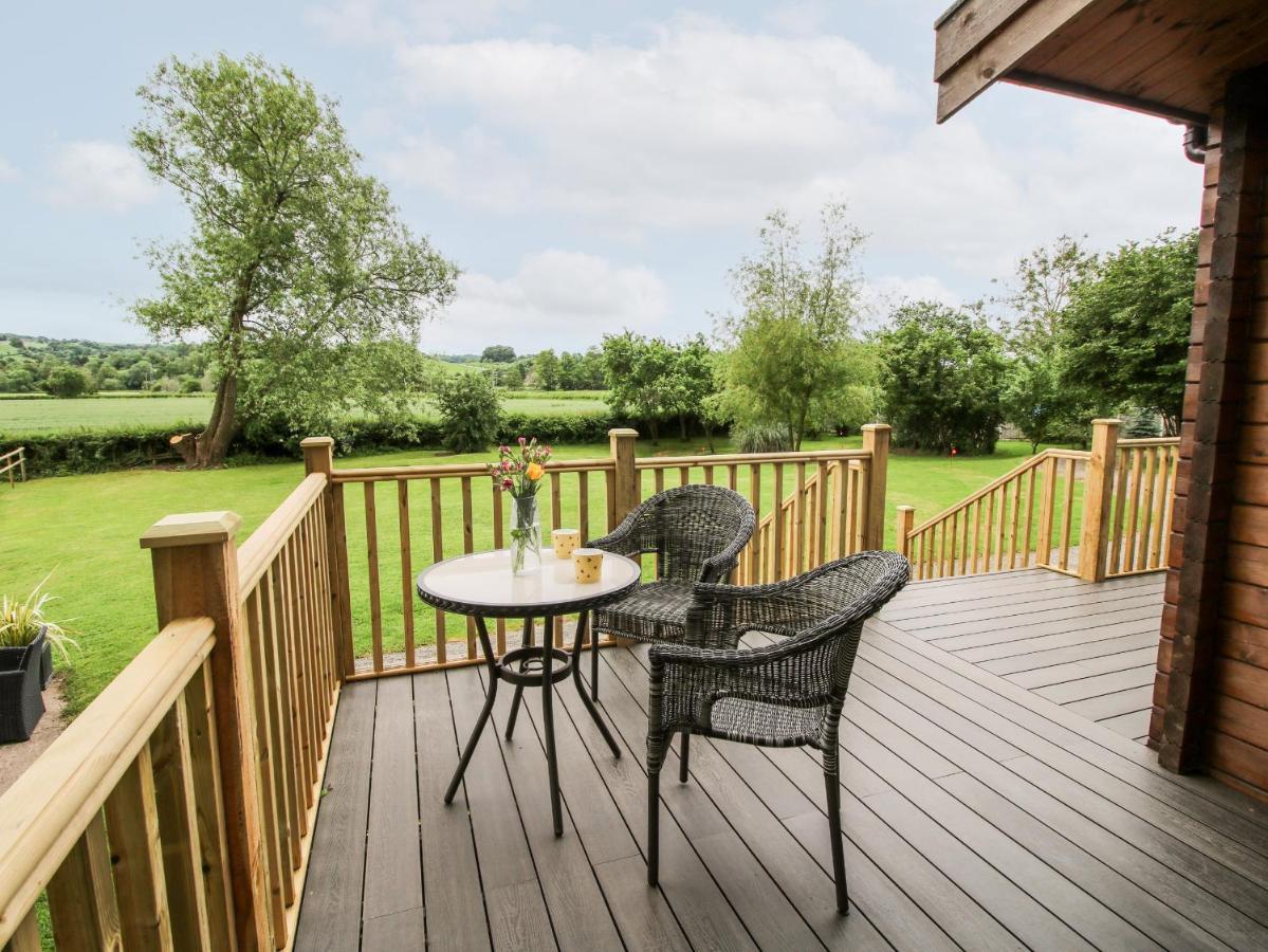 The Log Cabin Tenbury Luaran gambar