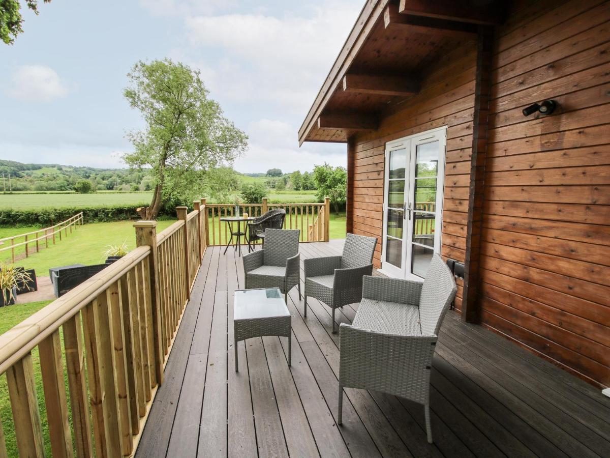 The Log Cabin Tenbury Luaran gambar