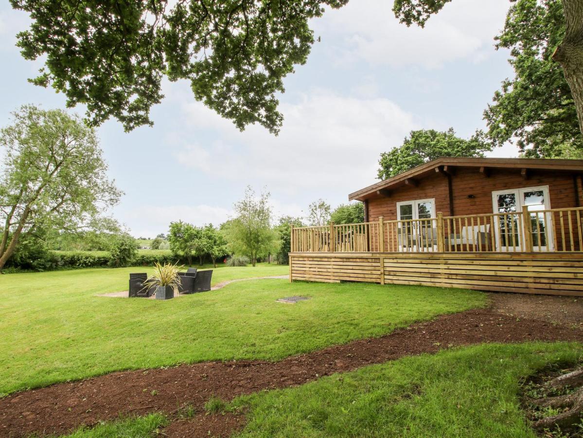 The Log Cabin Tenbury Luaran gambar